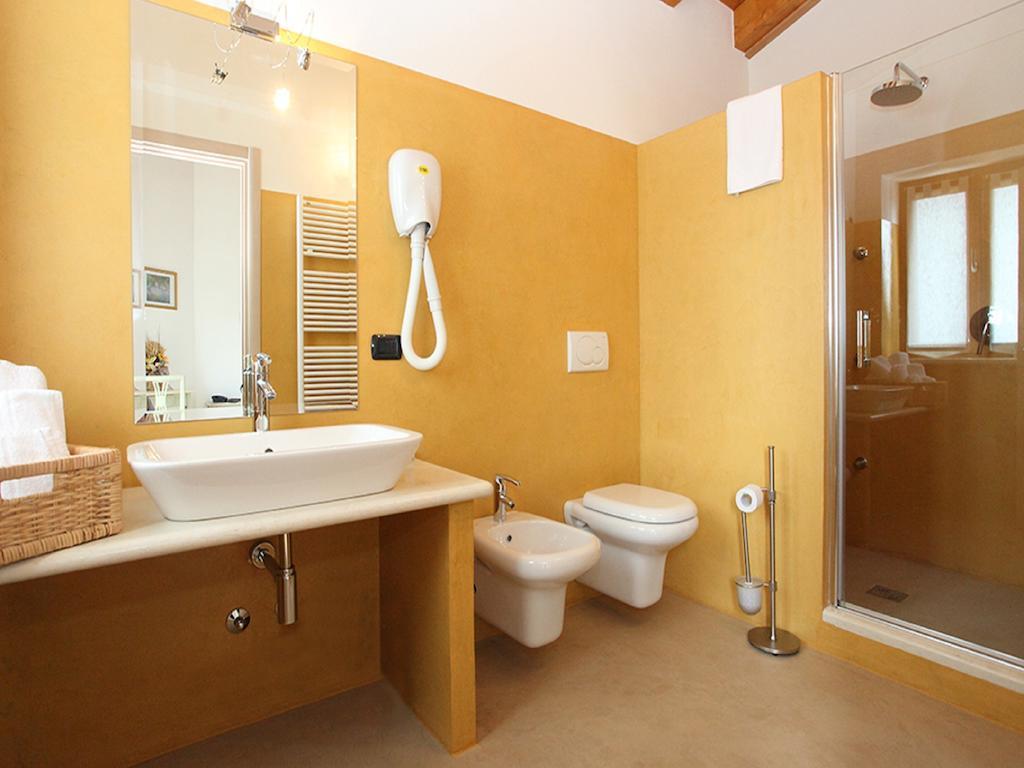 Relais Fontana Rosa B&B Wellness 카프리노 베로네세 객실 사진