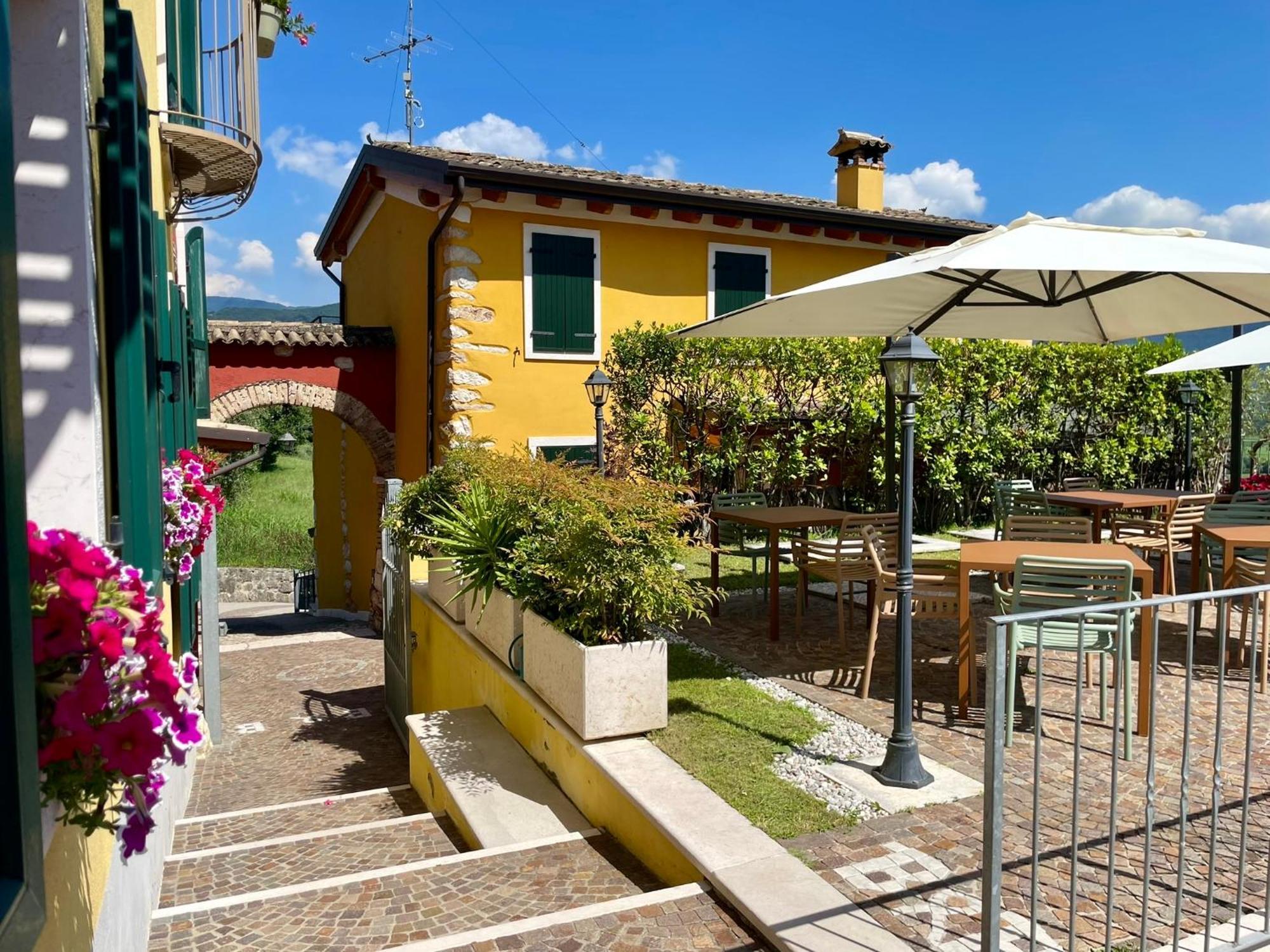 Relais Fontana Rosa B&B Wellness 카프리노 베로네세 외부 사진